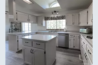 38075 Willowood, Squaw Valley, CA 93675 - Photo 9