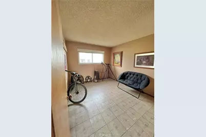 3823 E Holland, Fresno, CA 93726 - Photo 17