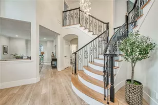 9381 N Woodmont Dr, Fresno, CA 93720 - Photo 9