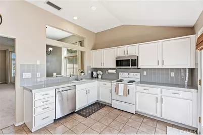 6615 N Babigian, Fresno, CA 93722 - Photo 13