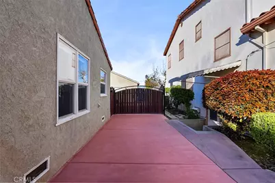 956 J, Los Banos, CA 93635 - Photo 7