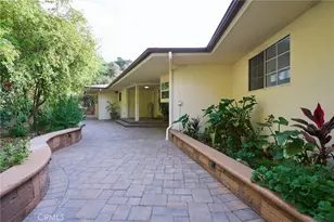 1752 Thurber Pl, Burbank, CA 91501 - Photo 15