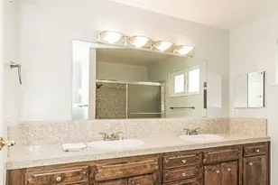 1572 W Millbrae, Fresno, CA 93711 - Photo 39