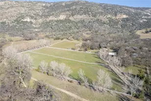 36039 Cranmore Ln, Auberry, CA 93602 - Photo 7