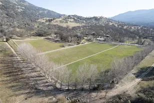 36039 Cranmore Ln, Auberry, CA 93602 - Photo 9