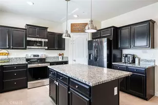 6883 E Robinson, Fresno, CA 93727 - Photo 5