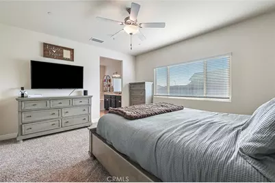 6883 E Robinson, Fresno, CA 93727 - Photo 13