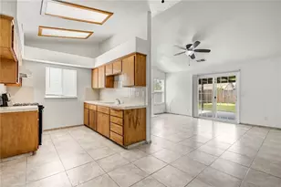 1176 Seneca, Madera, CA 93637 - Photo 11