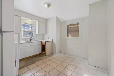 1247 N Ferger Avenue, Fresno, CA 93728 - Photo 17