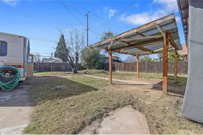 1247 N Ferger Avenue, Fresno, CA 93728 - Photo 27