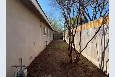 2538 N Thorne, Fresno, CA 93704 - Photo 17