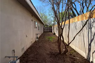 2538 N Thorne, Fresno, CA 93704 - Photo 17