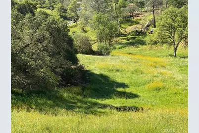 17 Titan Way Way, Coarsegold, CA 93614 - Photo 3