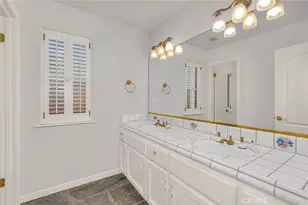 9484 N Woodmont Dr, Fresno, CA 93720 - Photo 31