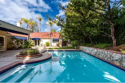 9484 N Woodmont Drive, Fresno, CA 93720 - Photo 3