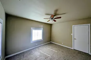 2549 Del Paso Blvd, Sacramento, CA 95815 - Photo 9