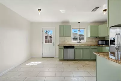 1931 N Douty, Hanford, CA 93230 - Photo 15