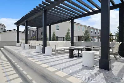 2725 E Teaberry Drive, Fresno, CA 93730 - Photo 45