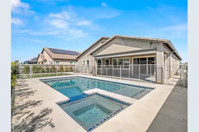 1734 N Park, Clovis, CA 93619 - Photo 7