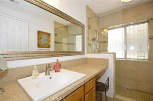 2037 E Decatur, Fresno, CA 93720 - Photo 35