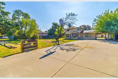 5132 E Washington, Fresno, CA 93727 - Photo 1