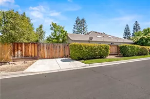 1582 E Revere, Fresno, CA 93720 - Photo 49