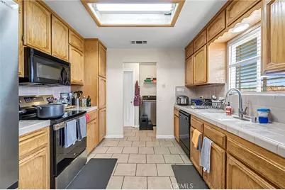 94 N Locan Avenue, Fresno, CA 93737 - Photo 13