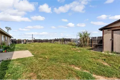 94 N Locan Avenue, Fresno, CA 93737 - Photo 25