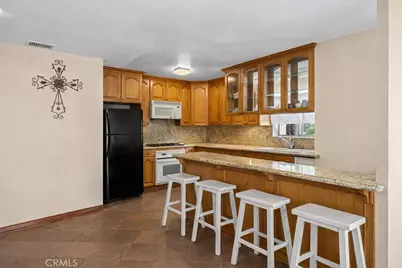 9370 Dorrington, Arleta, CA 91331 - Photo 9