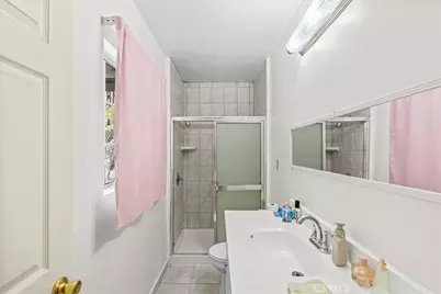 9370 Dorrington, Arleta, CA 91331 - Photo 17