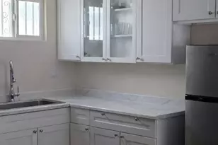 819 E 85th St, Los Angeles, CA 90001 - Photo 15