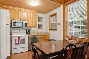 7739 Black Pine, Fish Camp, CA 93623 - Photo 11