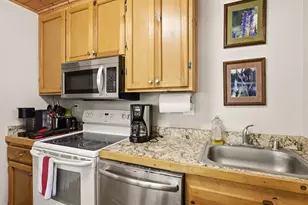 7739 Black Pine, Fish Camp, CA 93623 - Photo 13