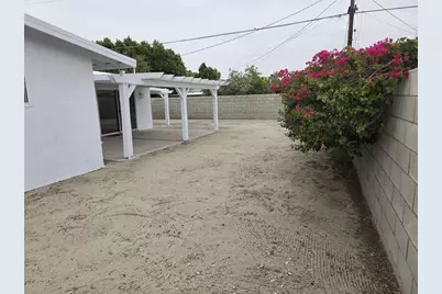 68015 Estio Road, Cathedral City, CA 92234 - Photo 17