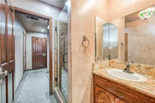 1521 S Bush, Fresno, CA 93727 - Photo 27