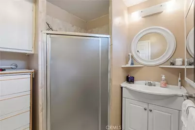 295 E Durian, Coalinga, CA 93210 - Photo 13