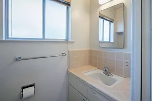 822 W Princeton, Fresno, CA 93705 - Photo 19