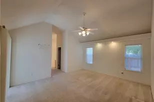 819 E Woodhaven, Fresno, CA 93720 - Photo 51