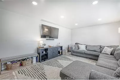 2569 E Los Altos Avenue, Fresno, CA 93710 - Photo 5