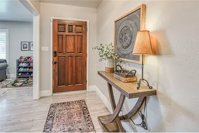 2569 E Los Altos Avenue, Fresno, CA 93710 - Photo 3