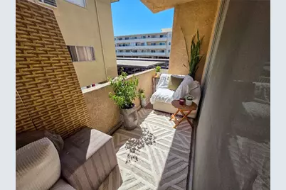 5429 Newcastle Avenue #211, Encino, CA 91316 - Photo 9