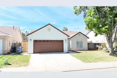 1559 Ronnie Court, Merced, CA 95341 - Photo 3