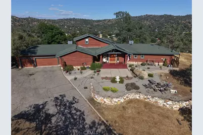 42366 Holiday Way, Coarsegold, CA 93614 - Photo 57