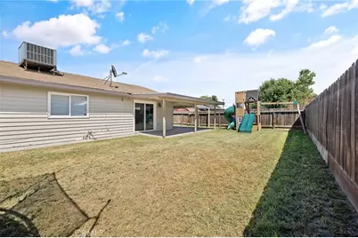 14291 Rosemary, , CA 93202 - Photo 31