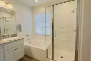 1620 W Porter, Visalia, CA 93291 - Photo 39