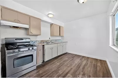 3940 E Burns, Fresno, CA 93725 - Photo 13