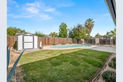 2239 Sunnyside, Clovis, CA 93611 - Photo 33