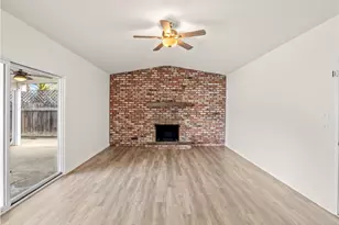 2239 Sunnyside, Clovis, CA 93611 - Photo 7