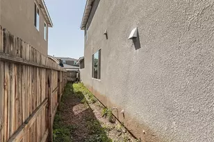2844 N Vahe, Fresno, CA 93737 - Photo 59