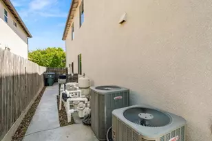 1229 E Via Roma, Fresno, CA 93730 - Photo 65
